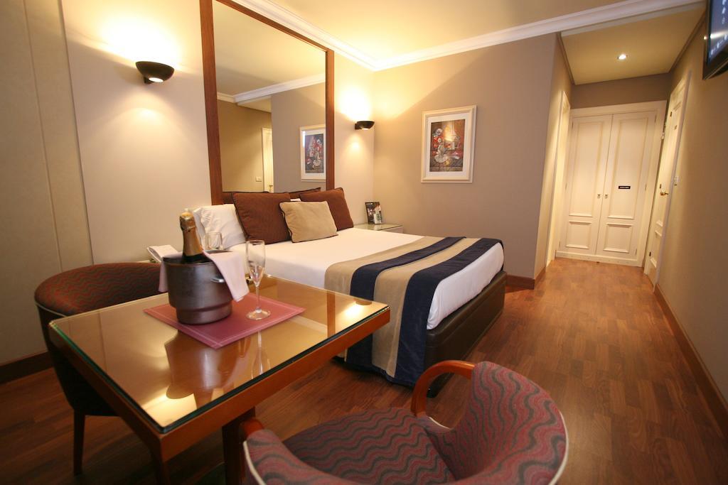 Motel Aeropuerto Vigo Rum bild
